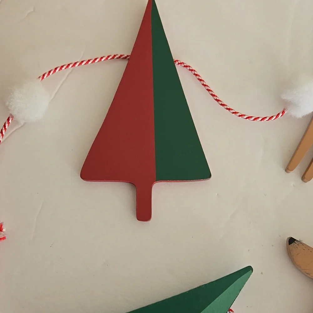 Wood Festive Reindeer and Christmas Tree Garland